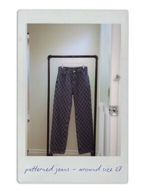 patterned high-waisted jeans